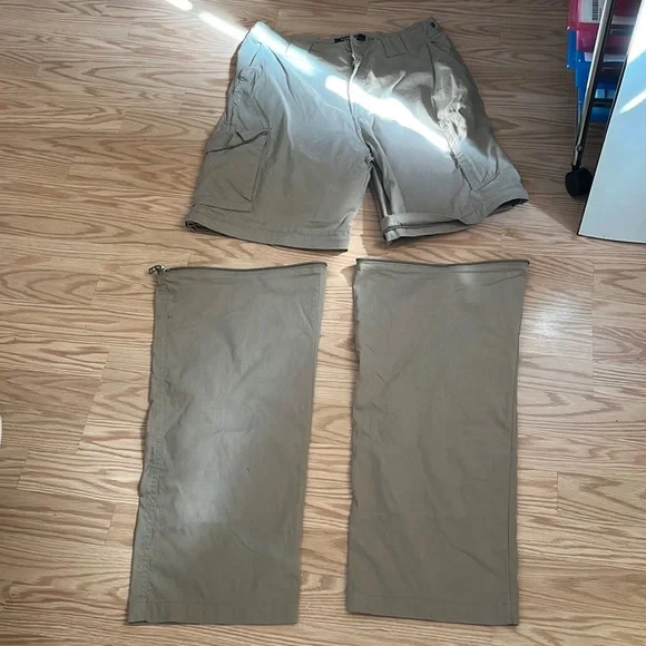 Men reverse pants /shorts - Picture 6 of 13